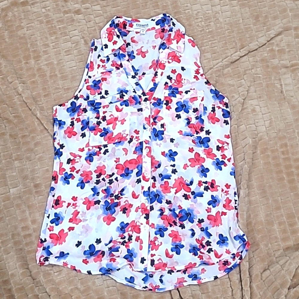 Sleeveless top